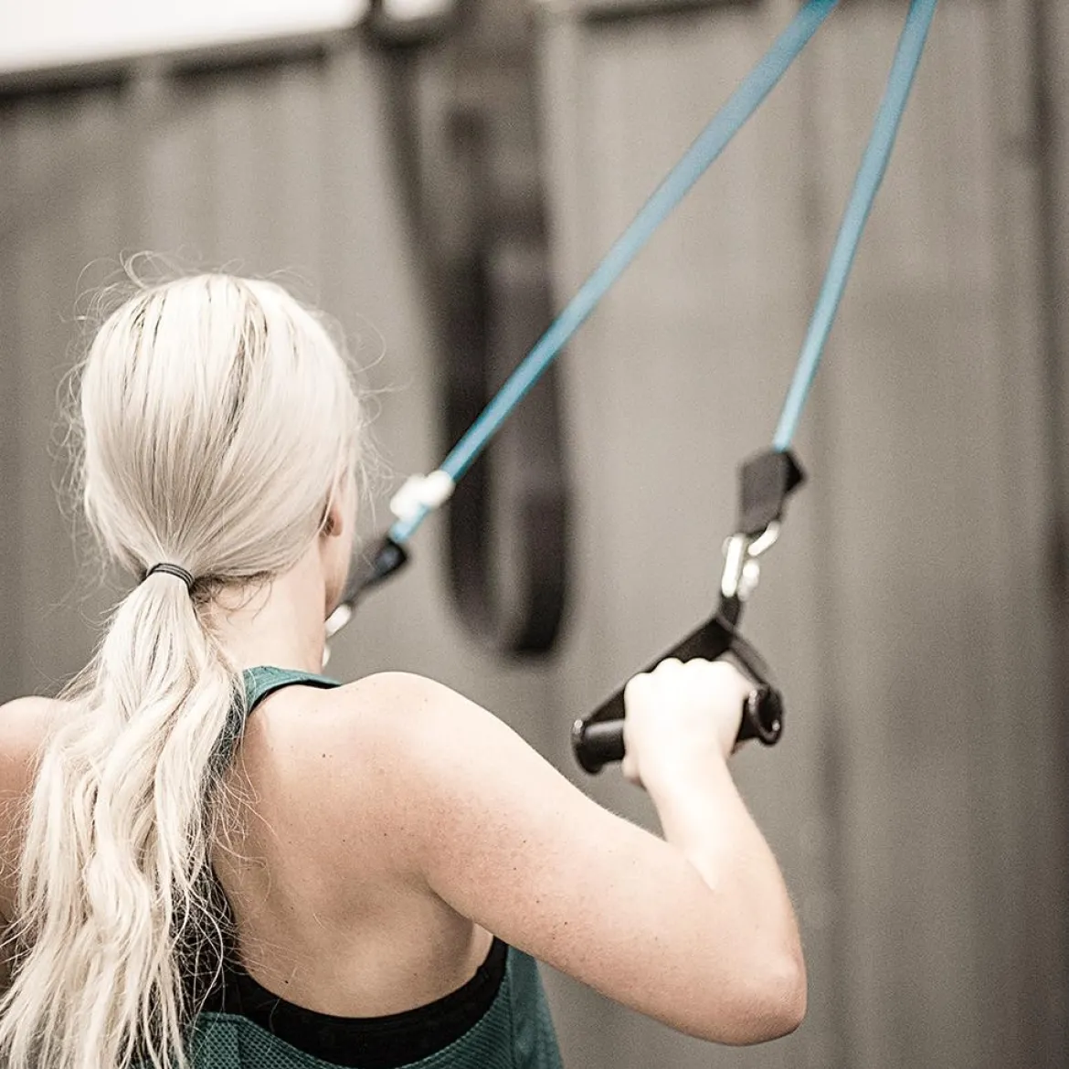 Long Band With Handles